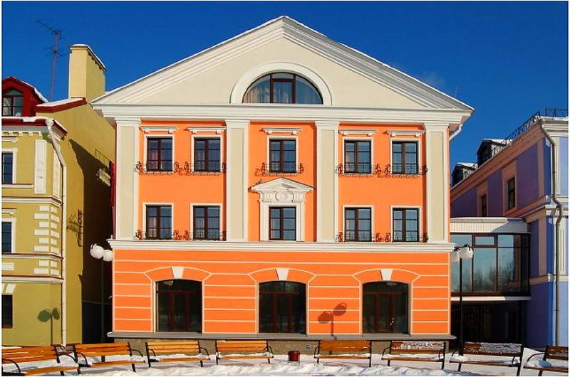 Golden Embankment Hotel Pskov Exterior photo